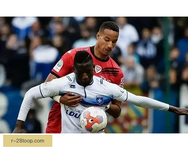 2025夏季转会窗口斯图加特豪购法甲主力中锋引发德甲格局新变